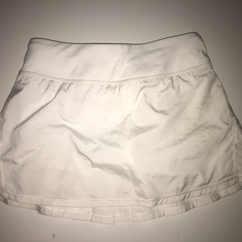 Ivivva white skirt